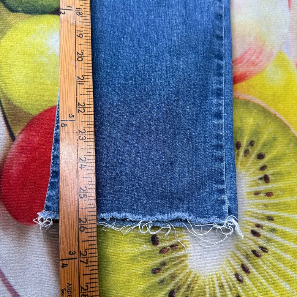 NYDJ Sheri Ankle Jeans Womens Size 8 Blue Light Wash Raw Hem Stretch Denim - Picture 7 of 11